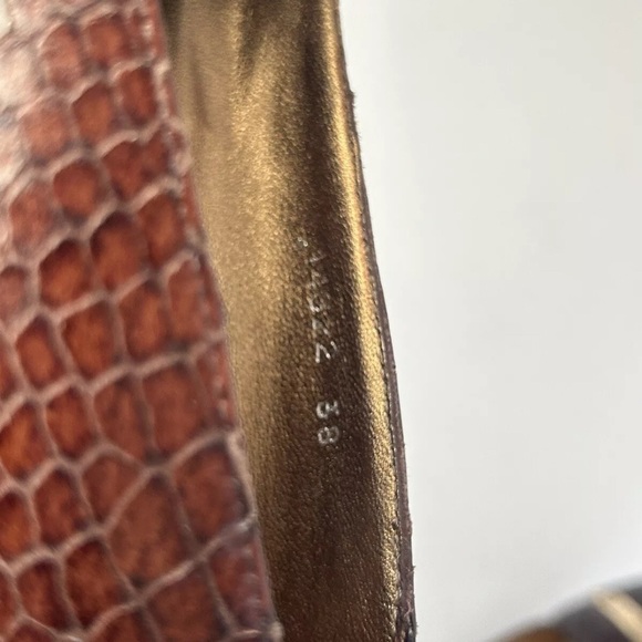 Escada snake embossed burgundy brown leather heel pumps Size 38 - Picture 16 of 16